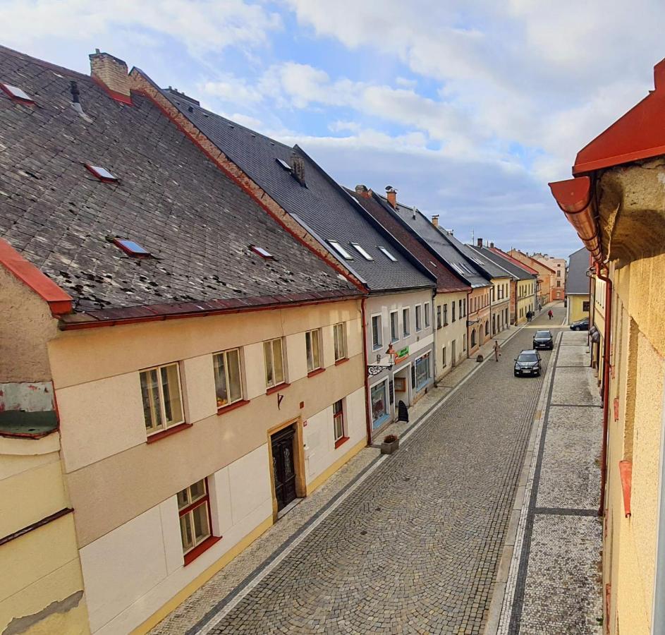 Apartman U Posty Králíky Bagian luar foto